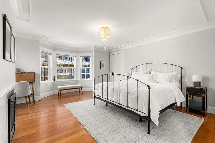 4 bed, 4.5 bath, $7,500 — Photo 4