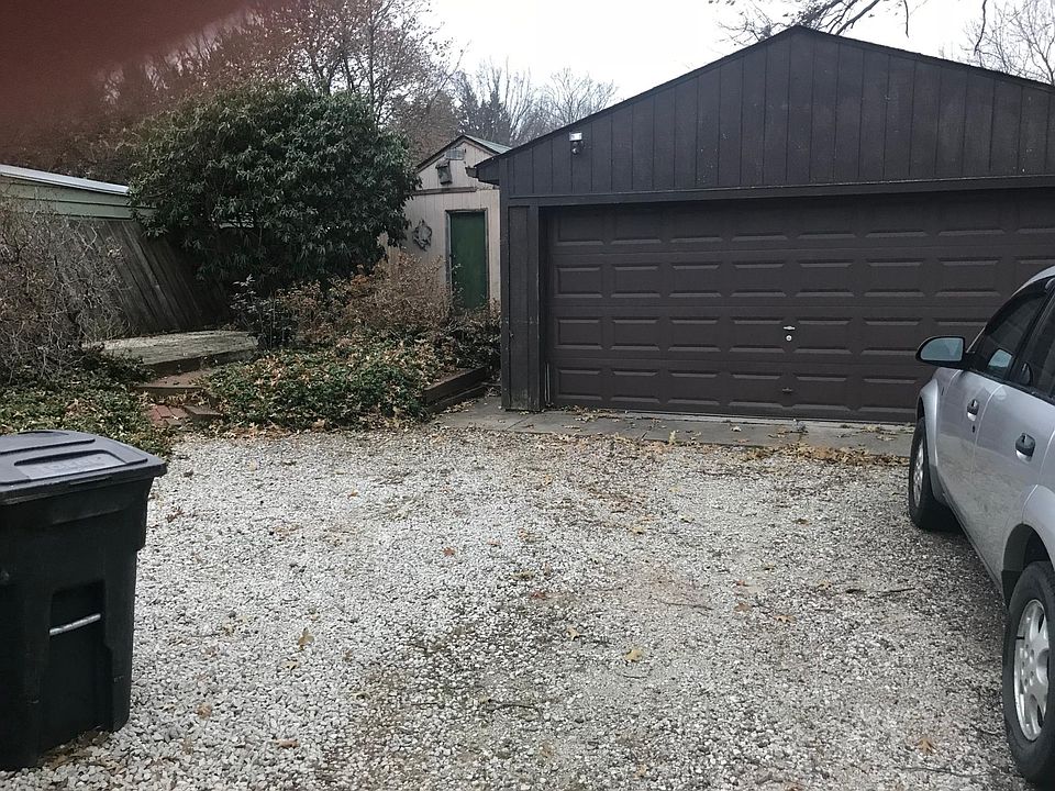 2nd image of 748 Stinaff St #1