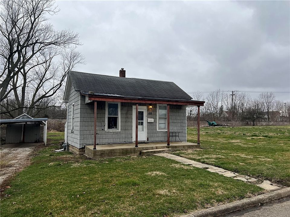 318 N Illinois St, Chrisman, IL 61924 Zillow