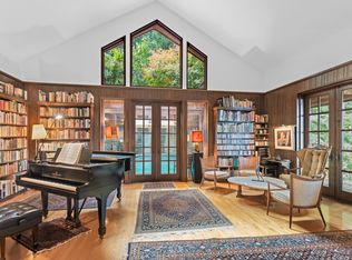 250 Oceanview Rd, Lions Bay, BC V0N2E0