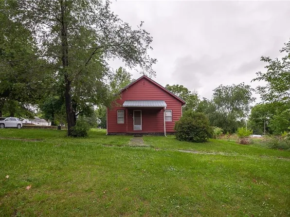 402 W Oak St, Skidmore, MO 64487