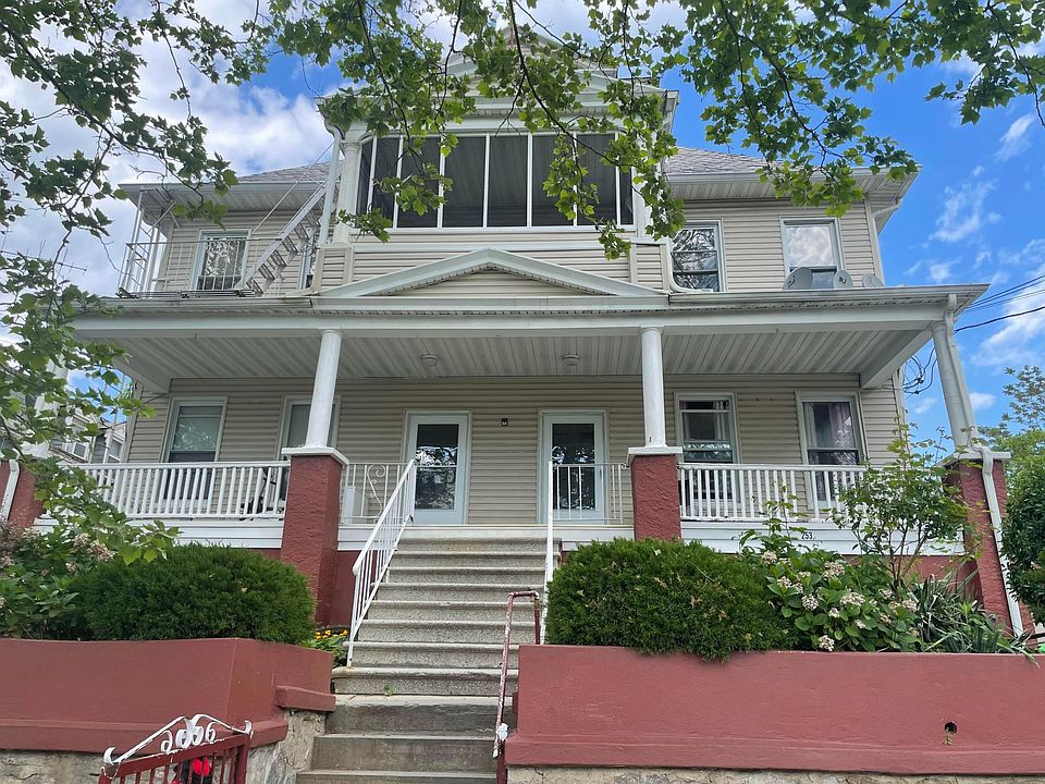 1st image of 253 S 5th Ave #2