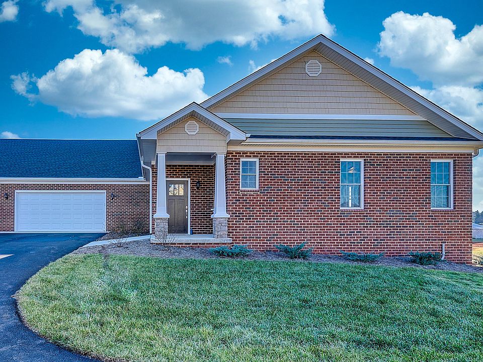 1st image of 114 Villa Oak Cir