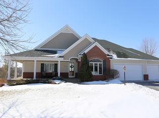 8925 Wedgemere Dr, Victoria, MN 55386