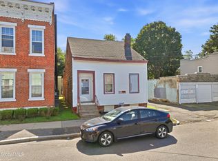 30 Cortland Pl, Albany, NY 12203