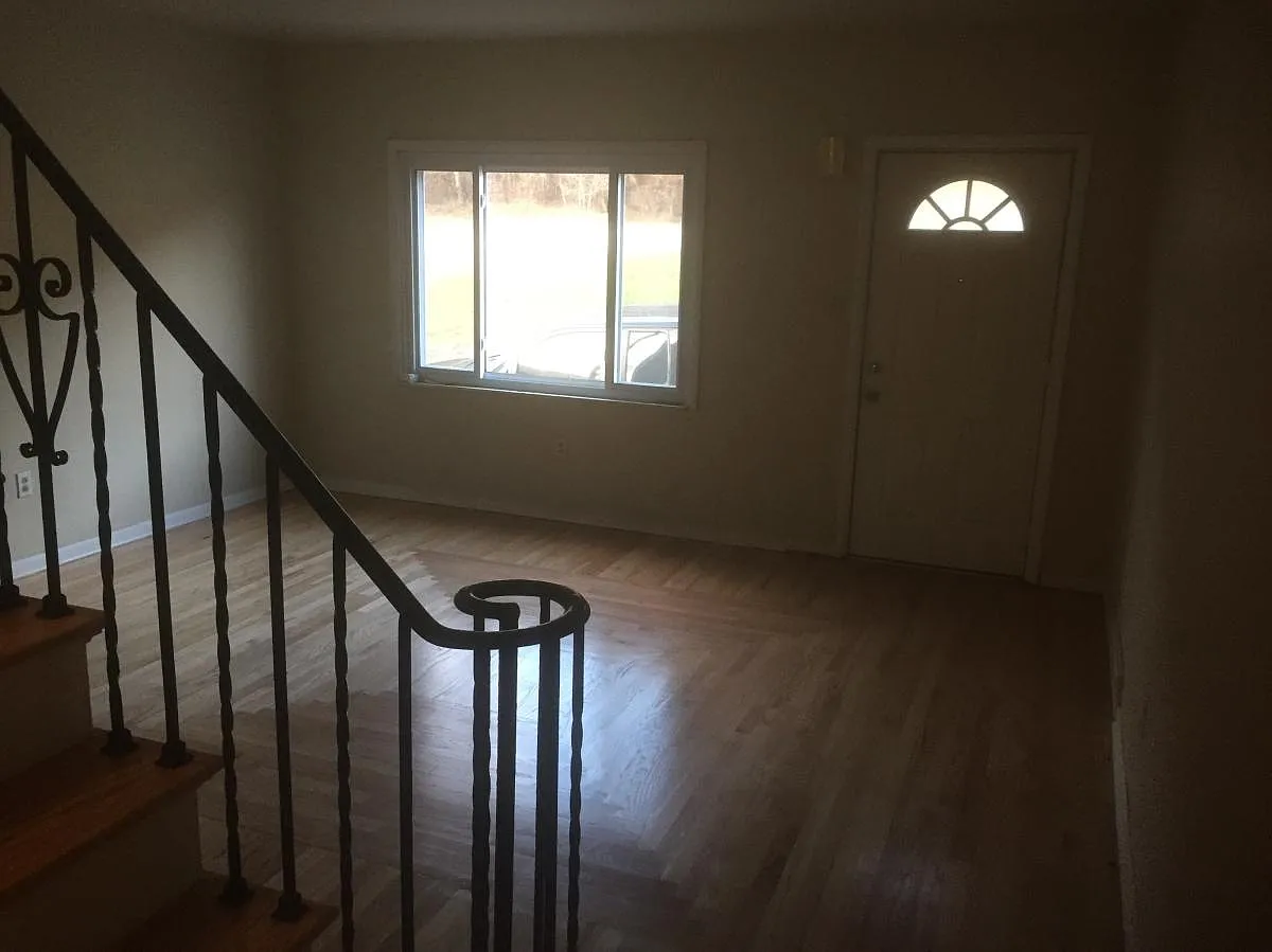 3 bed, 1544 sqft, $1,450 — Photo 2