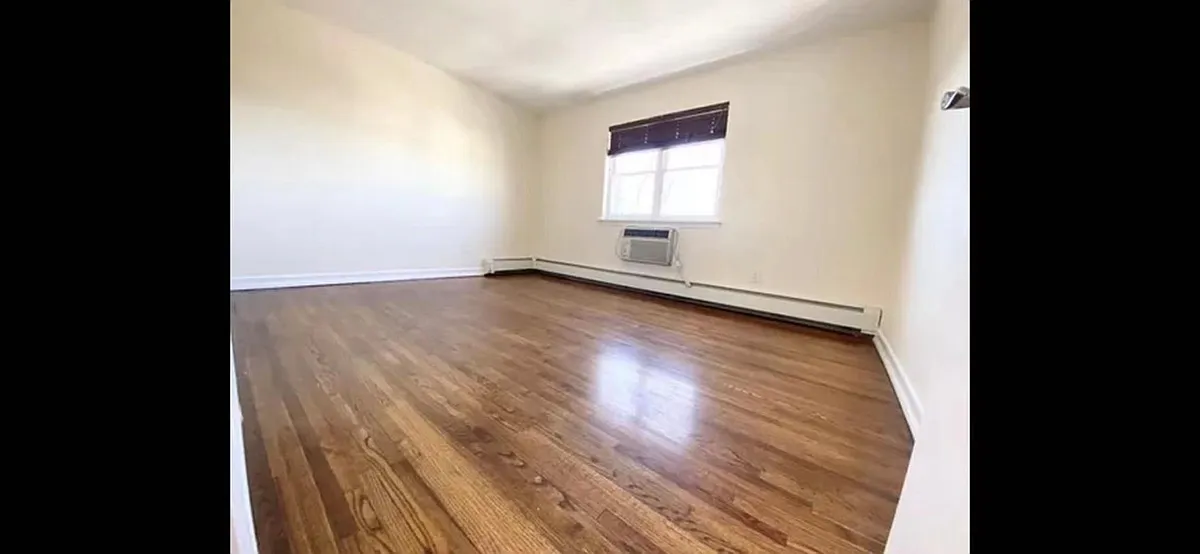 Building Photo - 655 Edison Ave #3