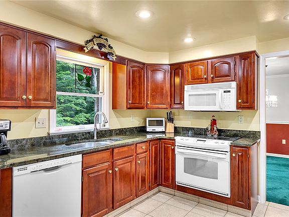 5th image of 4029 Dublane Ct