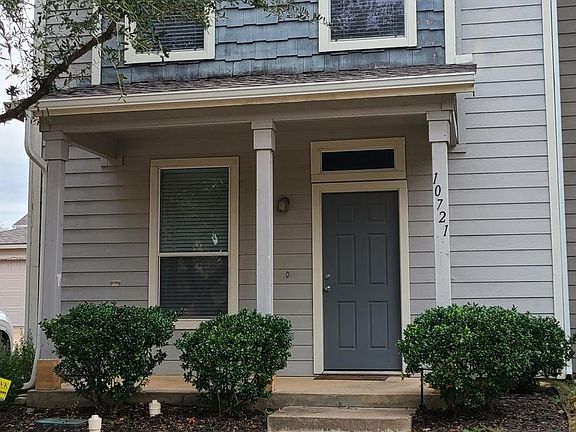 2nd image of 10721 Astor Dr