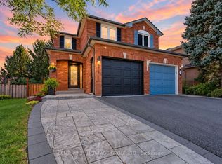 671 Walpole Cres, Newmarket, ON L3X2B2