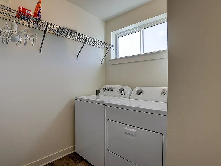 2582 NE Purcell Blvd — Photo 11
