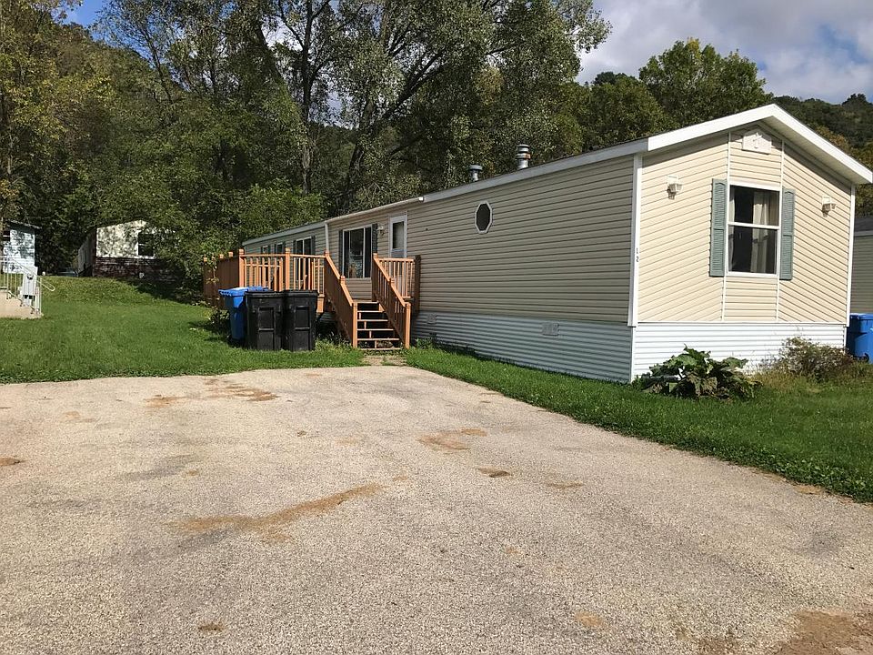 1st image of 12 Jenny Ln