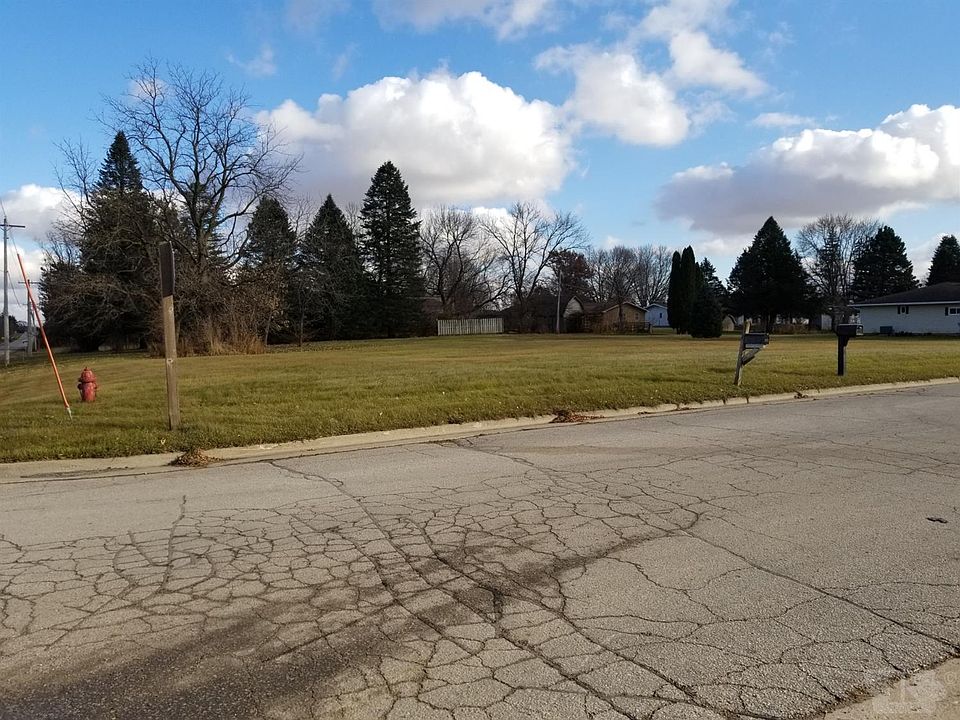 2nd image of 101 Fairview Dr