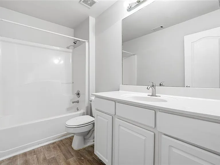 1006 Ivydale Cir — Photo 22