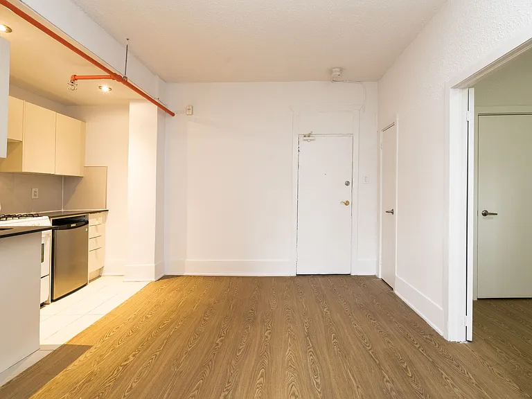 160 Huron St #50008A-205 — Photo 2
