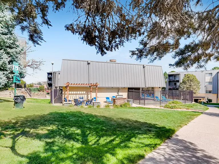 Flats at Pinecliff — Photo 10