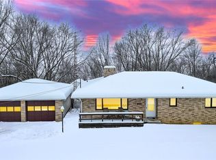 2020 Myersville Rd, Akron, OH 44312