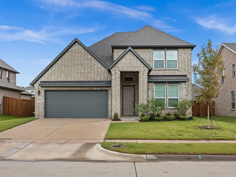 6506 Elaine Ct — Photo 2