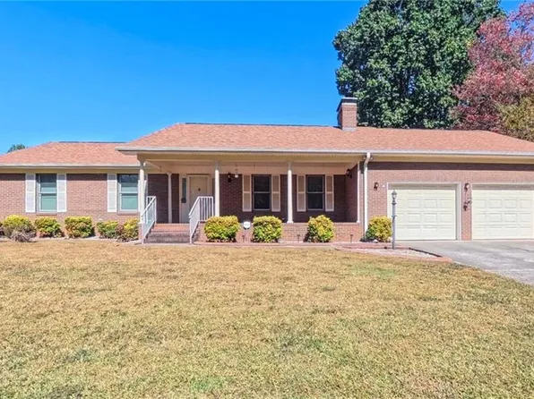 601 Beckwith Dr, Greensboro, NC 27410