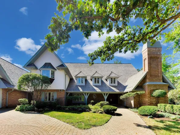 1400 Kurtis Ln, Lake Forest, IL 60045