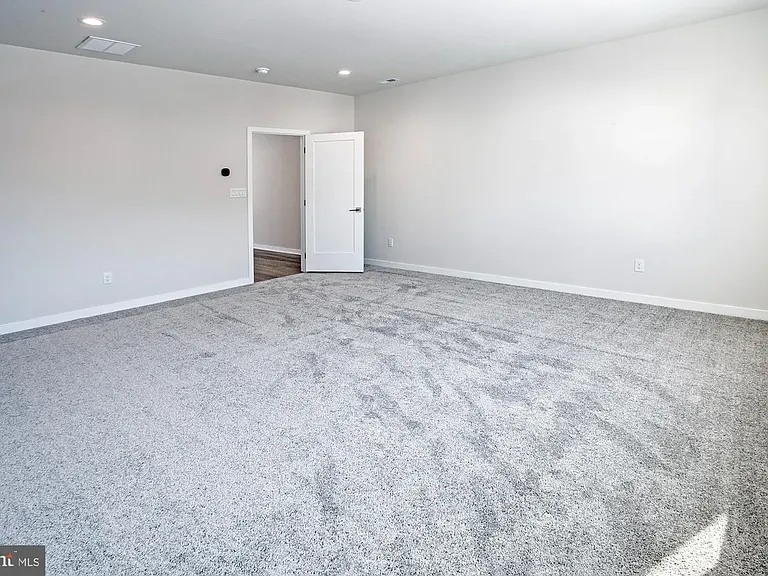 1611 N Lores Landing Rd — Photo 13