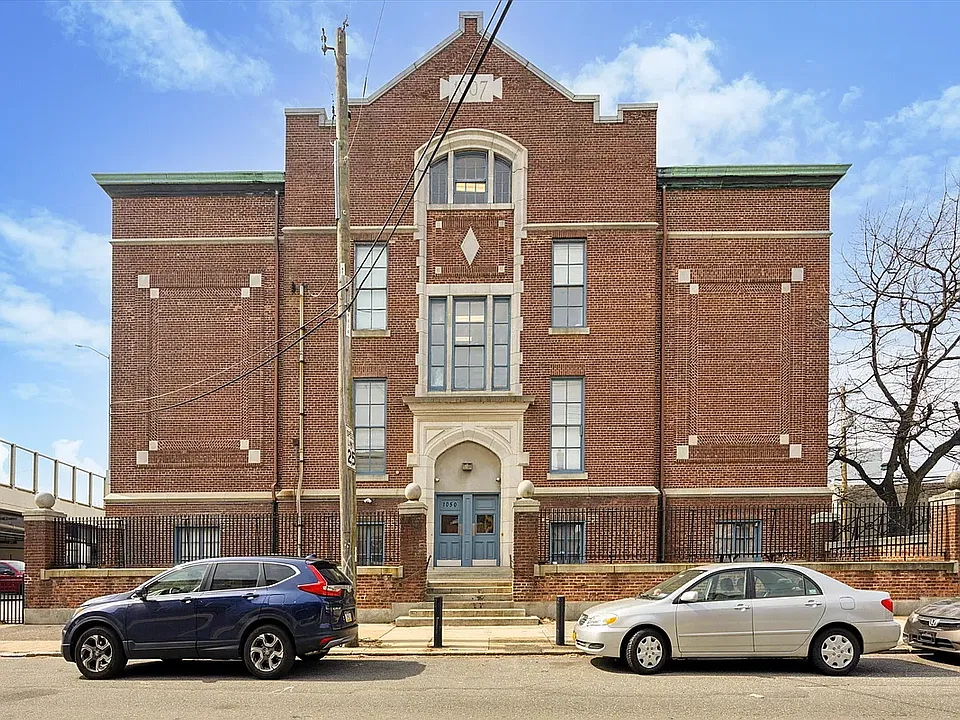 Chandler Apartments