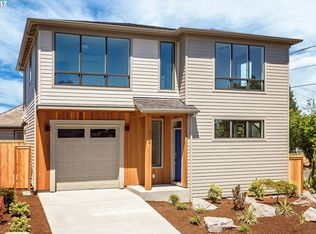 5710 NE Hancock St, Portland, OR 97213