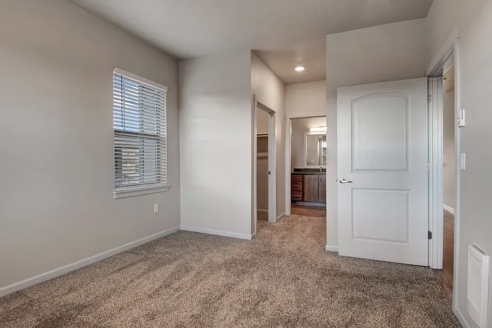 River Ridge Apartments — Photo 42