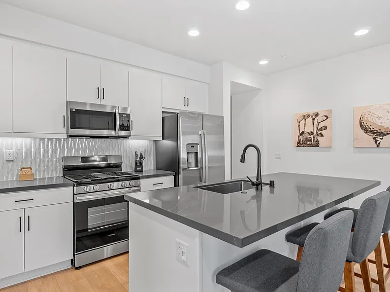 Fully equipped kitchen for all your cooking needs!