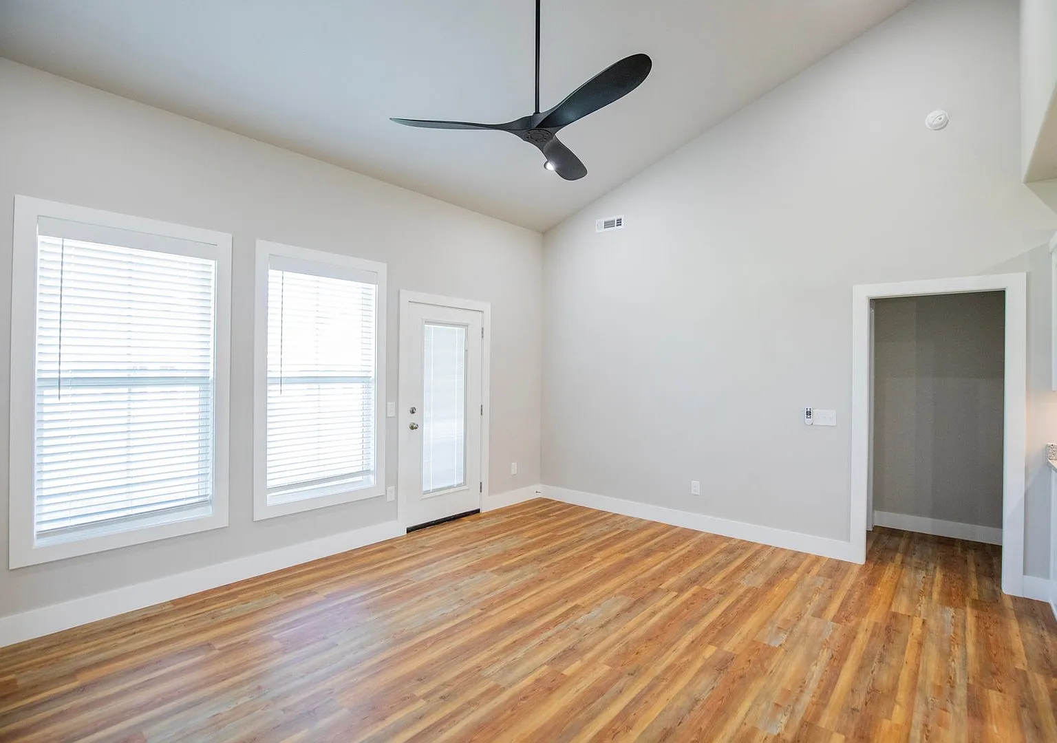 1036 Seaborn Way — Photo 3