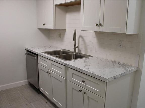 4th image of 4463 Rustic Dr #D
