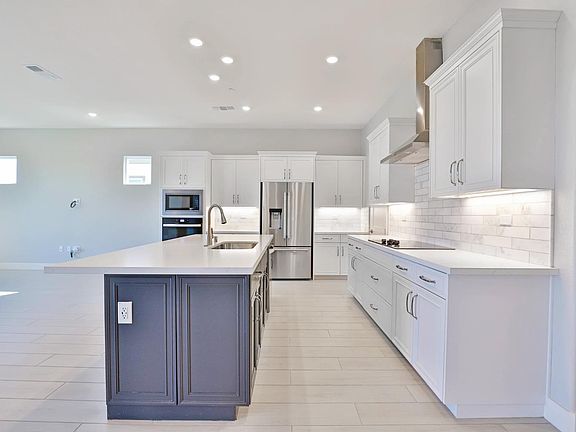 7th image of this home