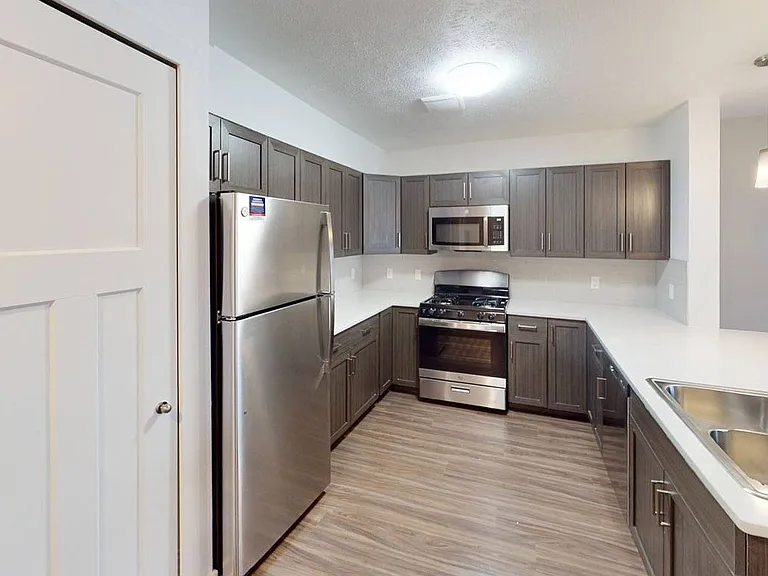 Meadowbrooke Apartment Homes — Photo 46