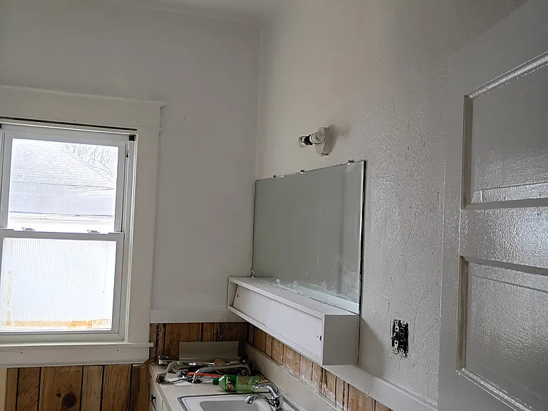 2215 Lincoln Ave — Photo 5