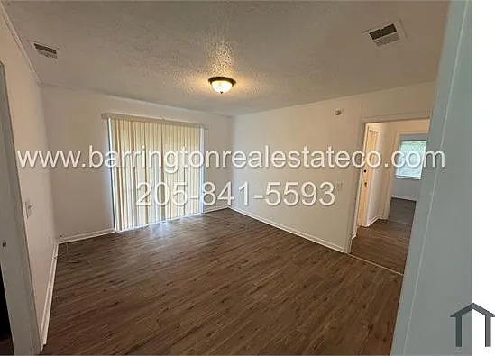 1500 Cherry Ave — Photo 3