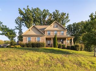 8001 Laffin Ct, Stokesdale, NC 27357