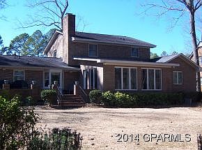 5th image of 233 Churchill Dr