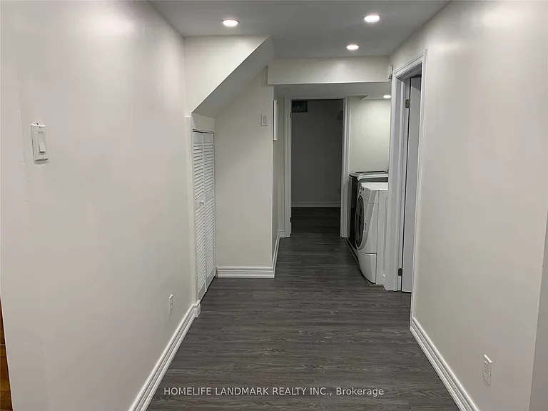 8 Big Red Ave #LOWER — Photo 6