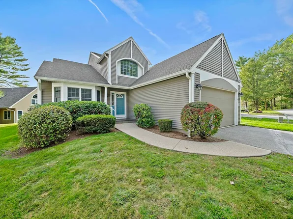 132 Cannon Forge Dr Unit 132, Foxboro, MA 02035