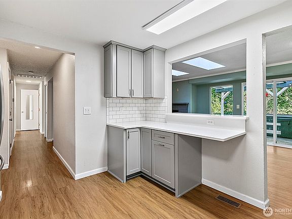 5th image of 32412 44th Avenue S