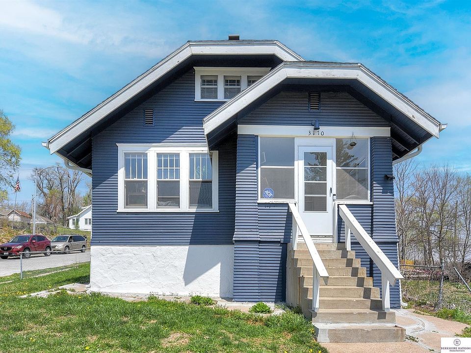 1st image of 3170 Curtis Ave