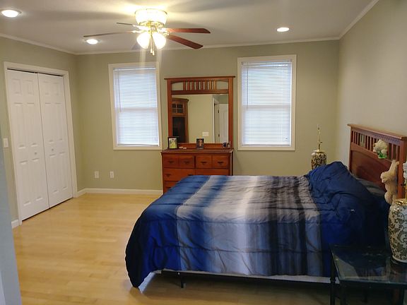 3rd image of 555 Crossbow Dr