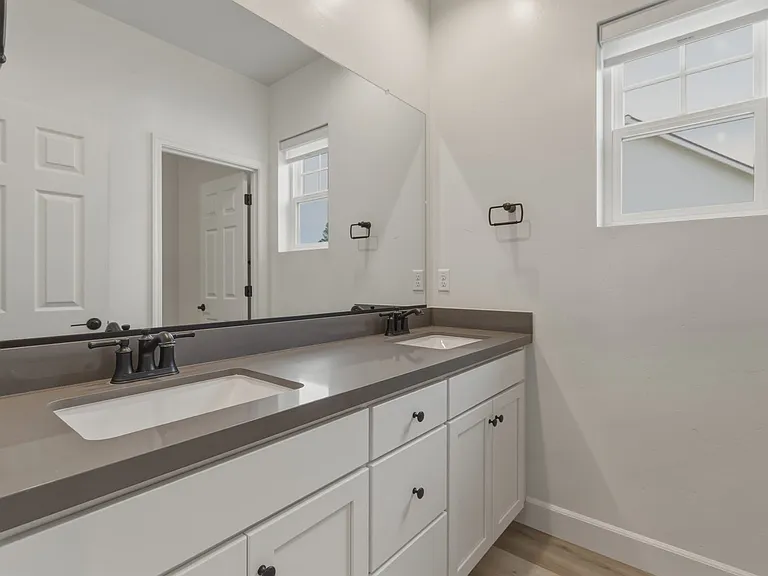 4065 Maddy Ave — Photo 24