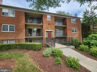 884 College Pkwy APT 302, Rockville, MD 20850