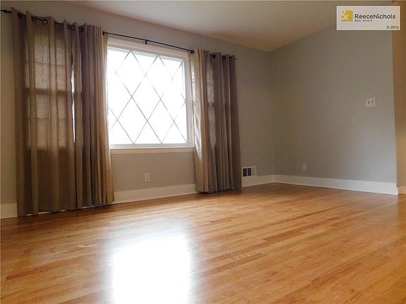 2nd image of 4824 Overton Ave