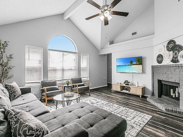 7850 Shield Rd — Photo 16
