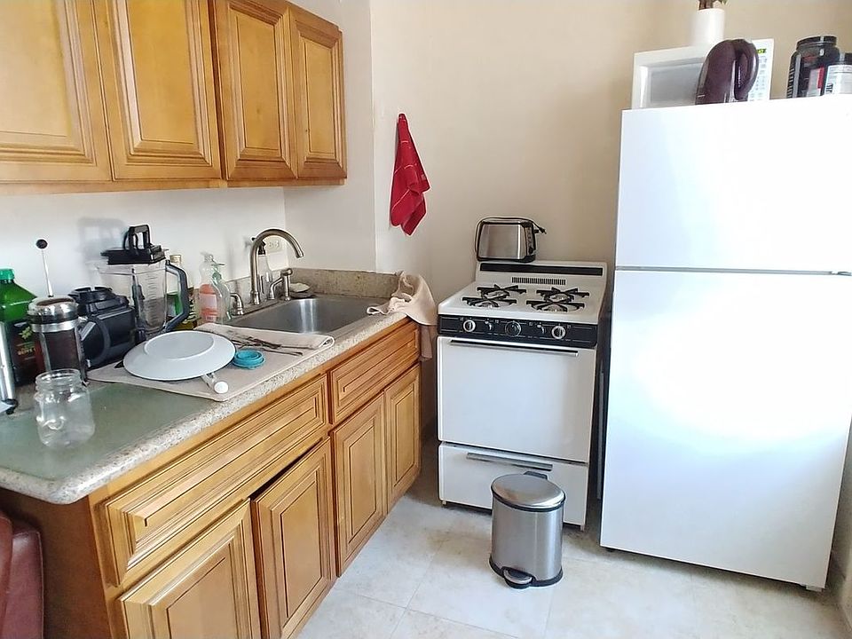 2nd image of 8646 Ft Hamiltn Pkwy APT 3J