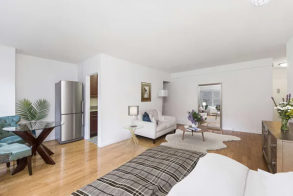 Sold by Compass | media 2