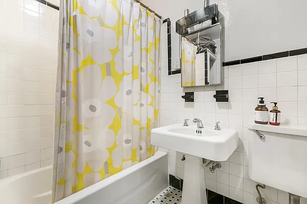 Rented by Compass | media 10