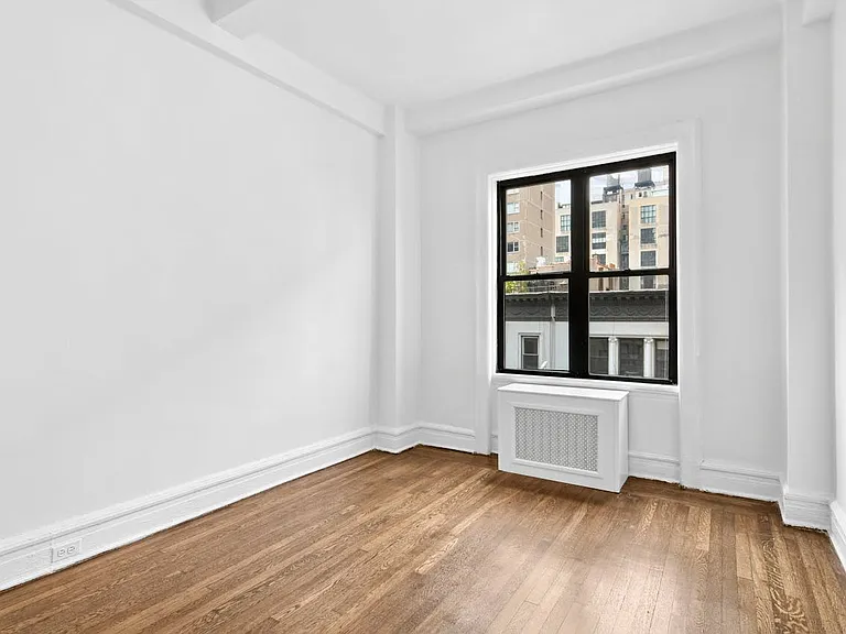 19 W 69th St #603 — Photo 8